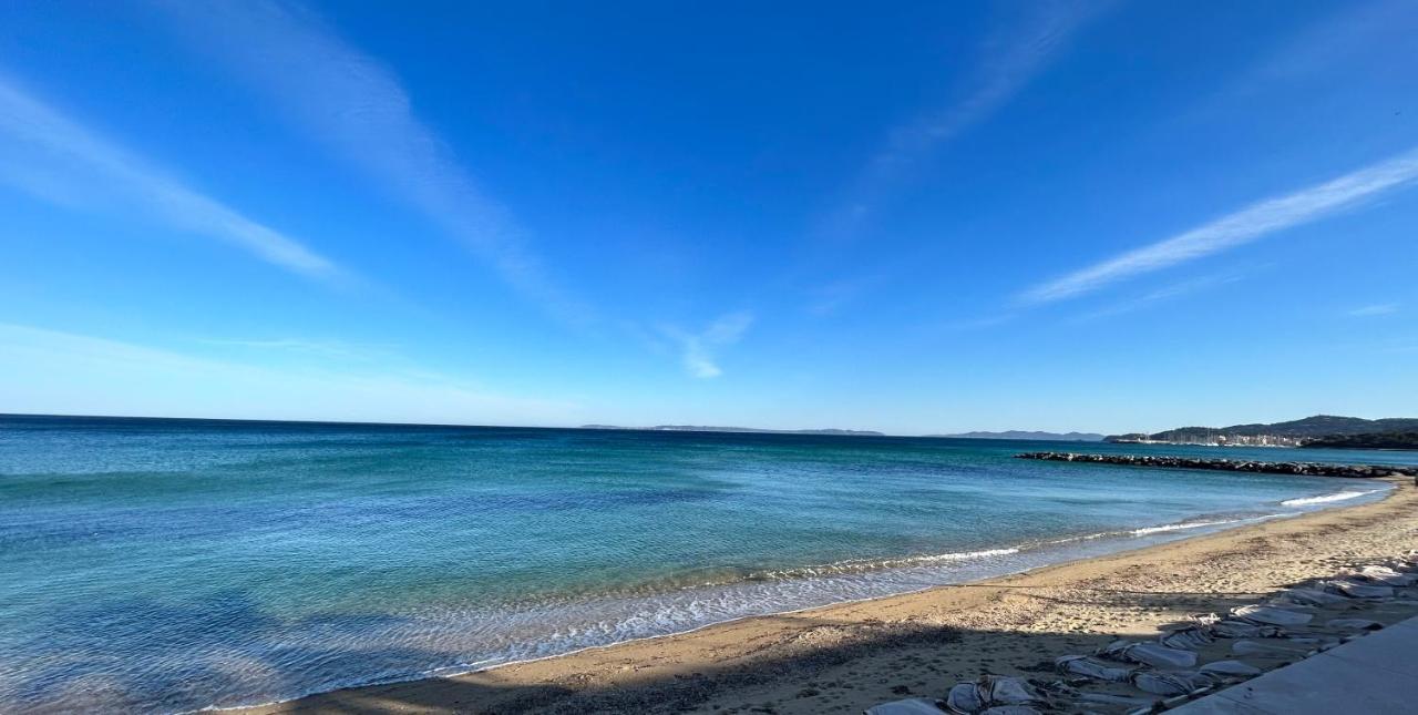 Premium Sea Front Apartment Le Lavandou Exterior foto
