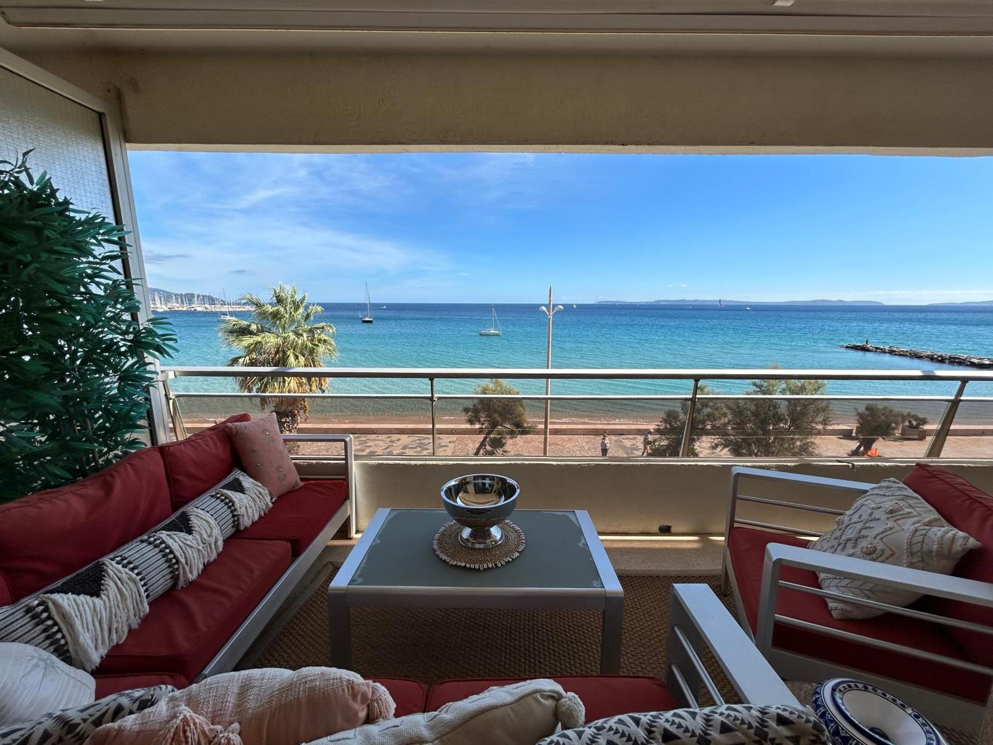 Premium Sea Front Apartment Le Lavandou Exterior foto